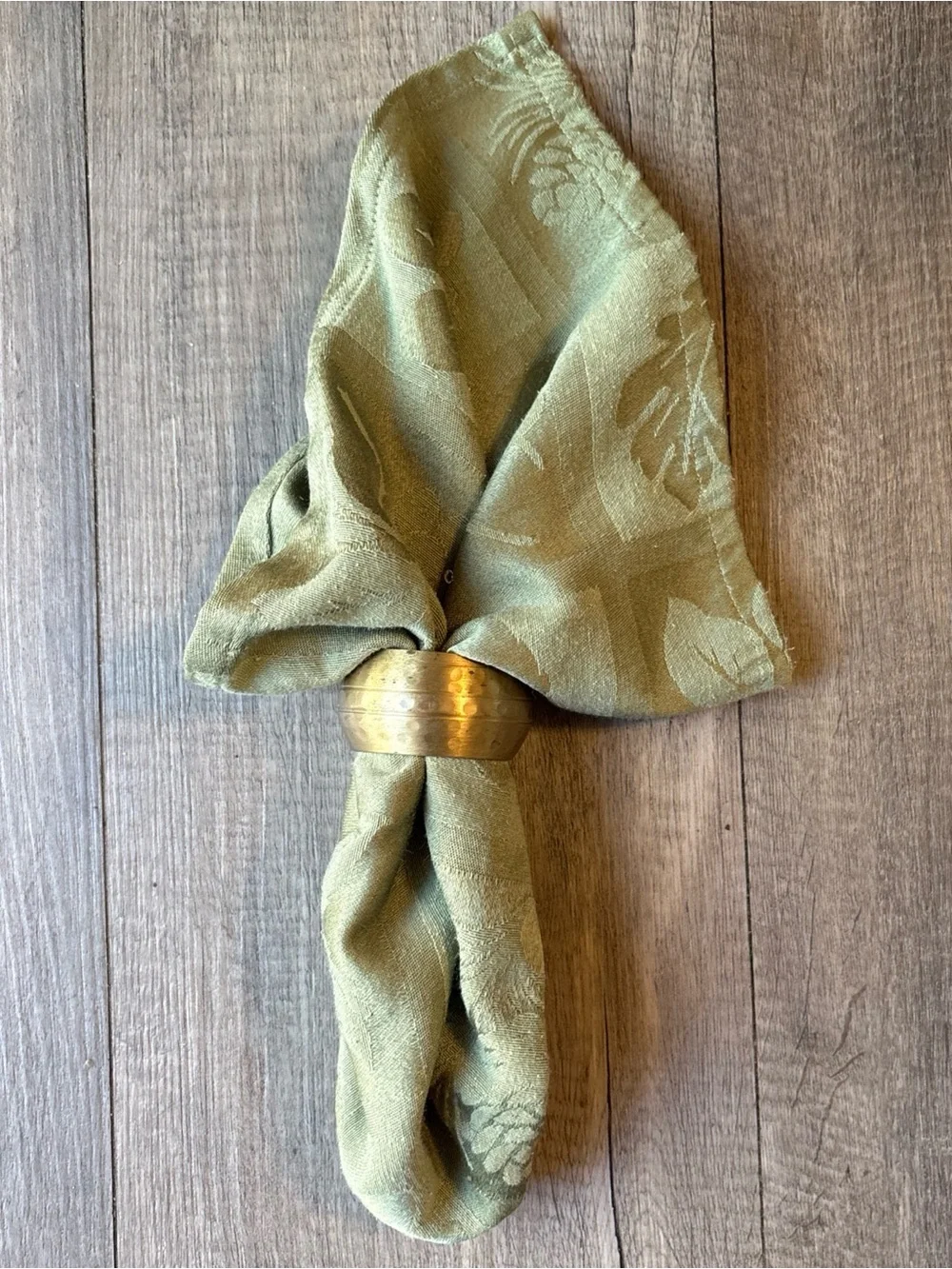 Vintage Solid Brass Napkin Rings Set of 6 Heavy Round Grooved Aged Patina 1